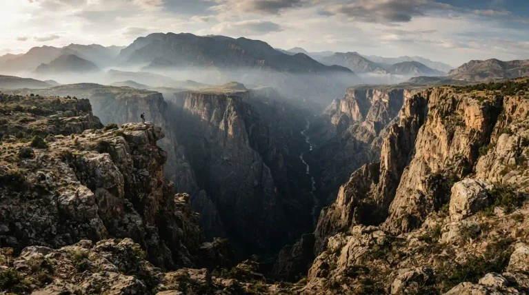 Synonym for Chasm